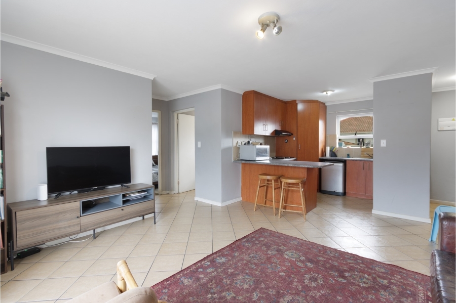 2 Bedroom Property for Sale in Whispering Pines Western Cape